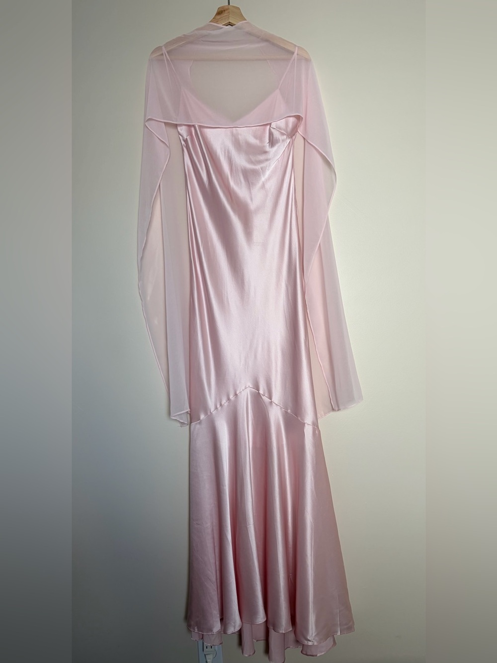 NWT Reformation Tiffani Long Silk Dress with Cape Cherry Blossom Pink US 4 UK 8 - Picture 5 of 14